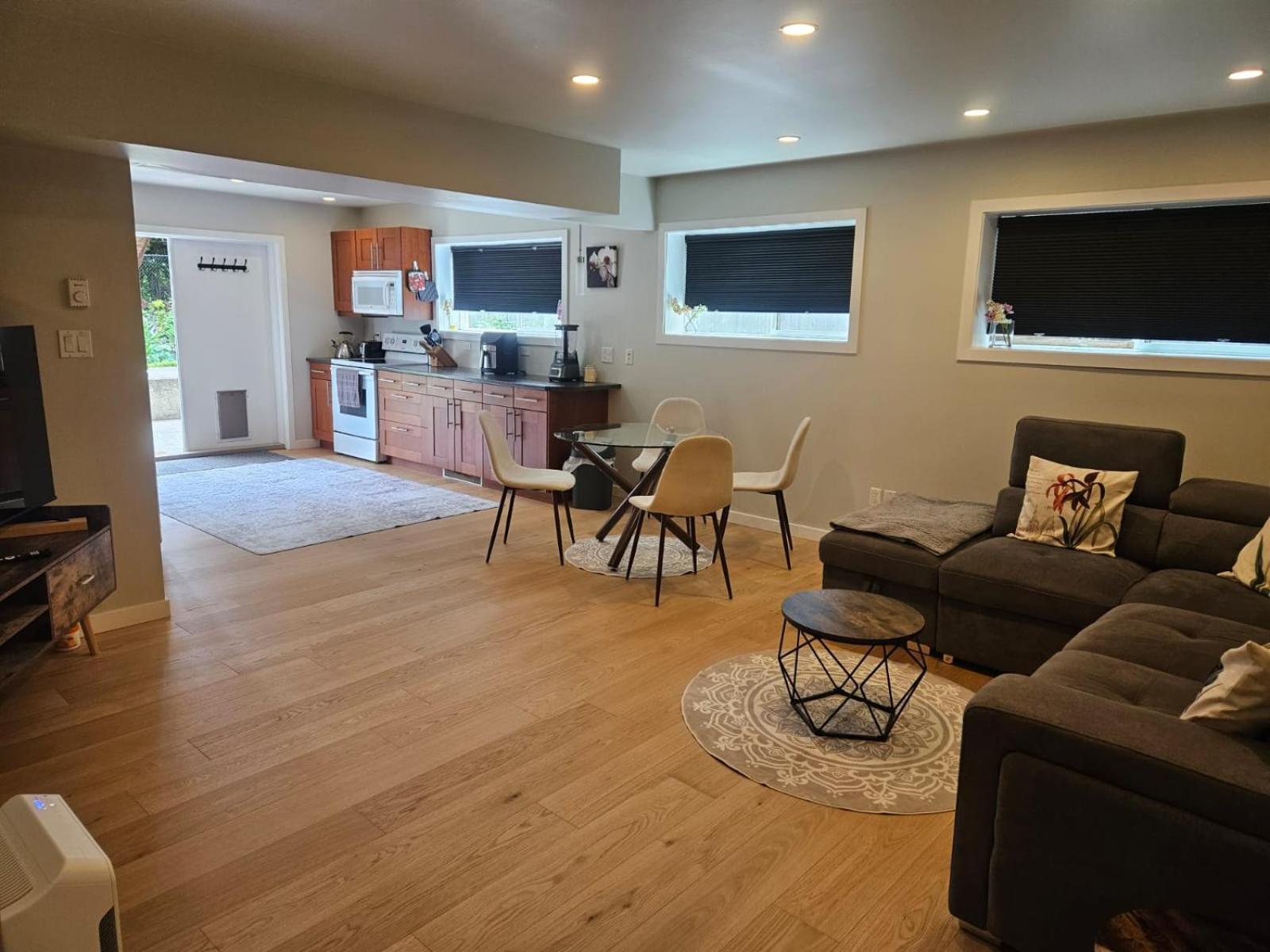 Lovely 1 Bedroom Suite Near Town Βικτώρια Εξωτερικό φωτογραφία